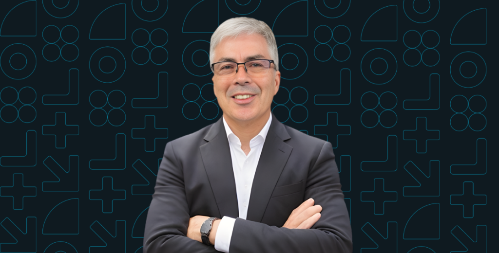 From Vibe Coding to Requirements Engineering: The New Face of Prompt Engineering